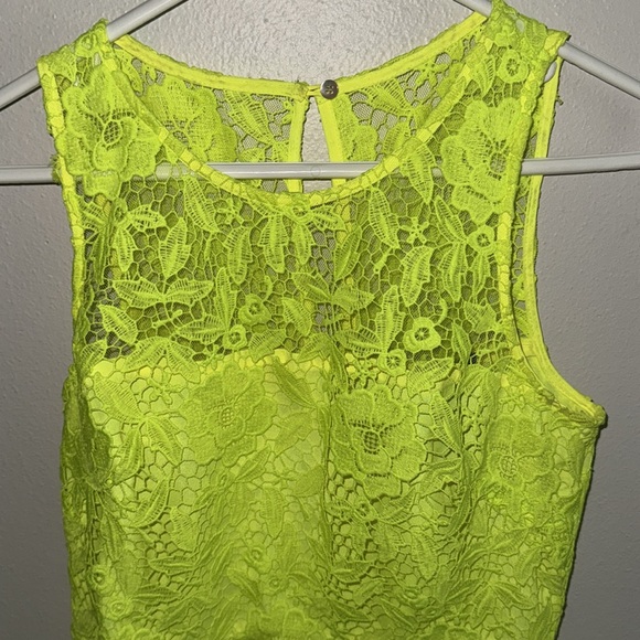 J Crew Collection Floral Lace Sheath Dress Neon Bright Yellow A8182 EUC Size 4 - Picture 3 of 11